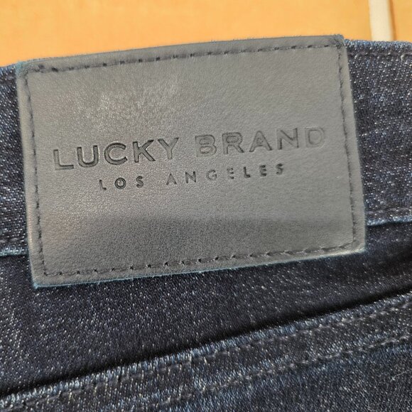 Lee Relaxed Fit Jeans Mens 42x32 Blue Straight Leg Cotton Dark NWT - Picture 7 of 9